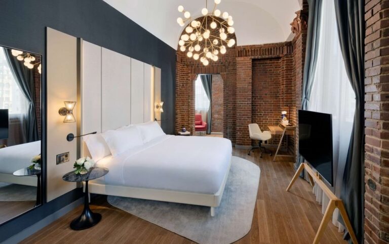 New York Hotel
